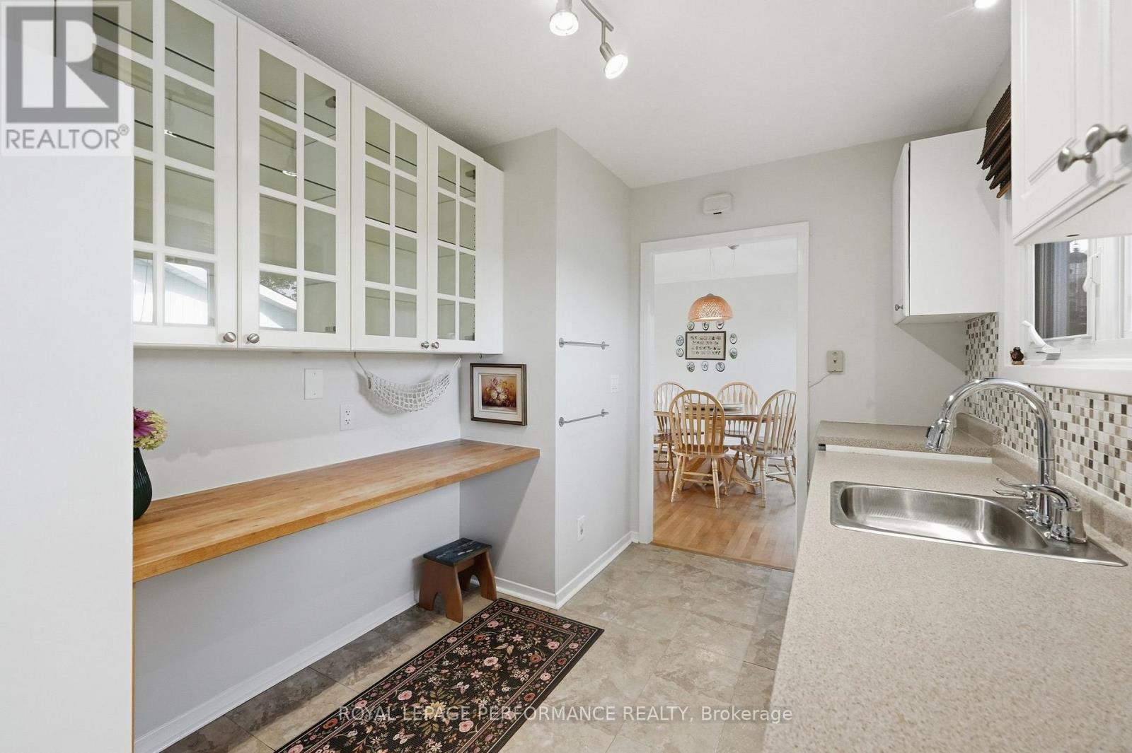 3149 Southmore Drive E, Ottawa, ON - Indoor Photo Showing Kitchen