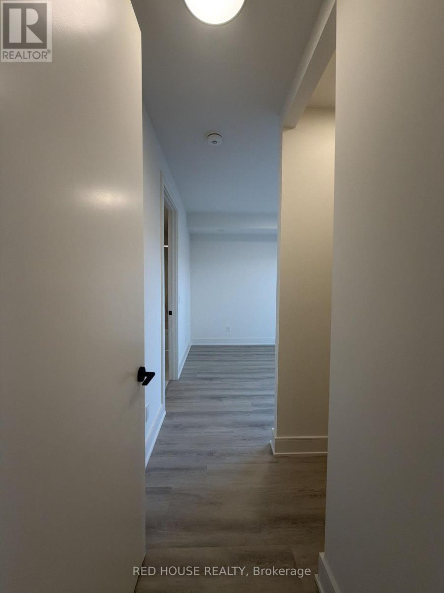 69 Everett Common, St. Catharines, ON - Indoor Photo Showing Other Room
