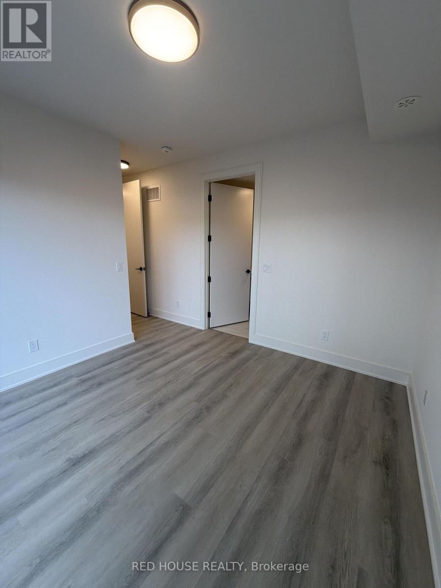 69 Everett Common, St. Catharines, ON - Indoor Photo Showing Other Room