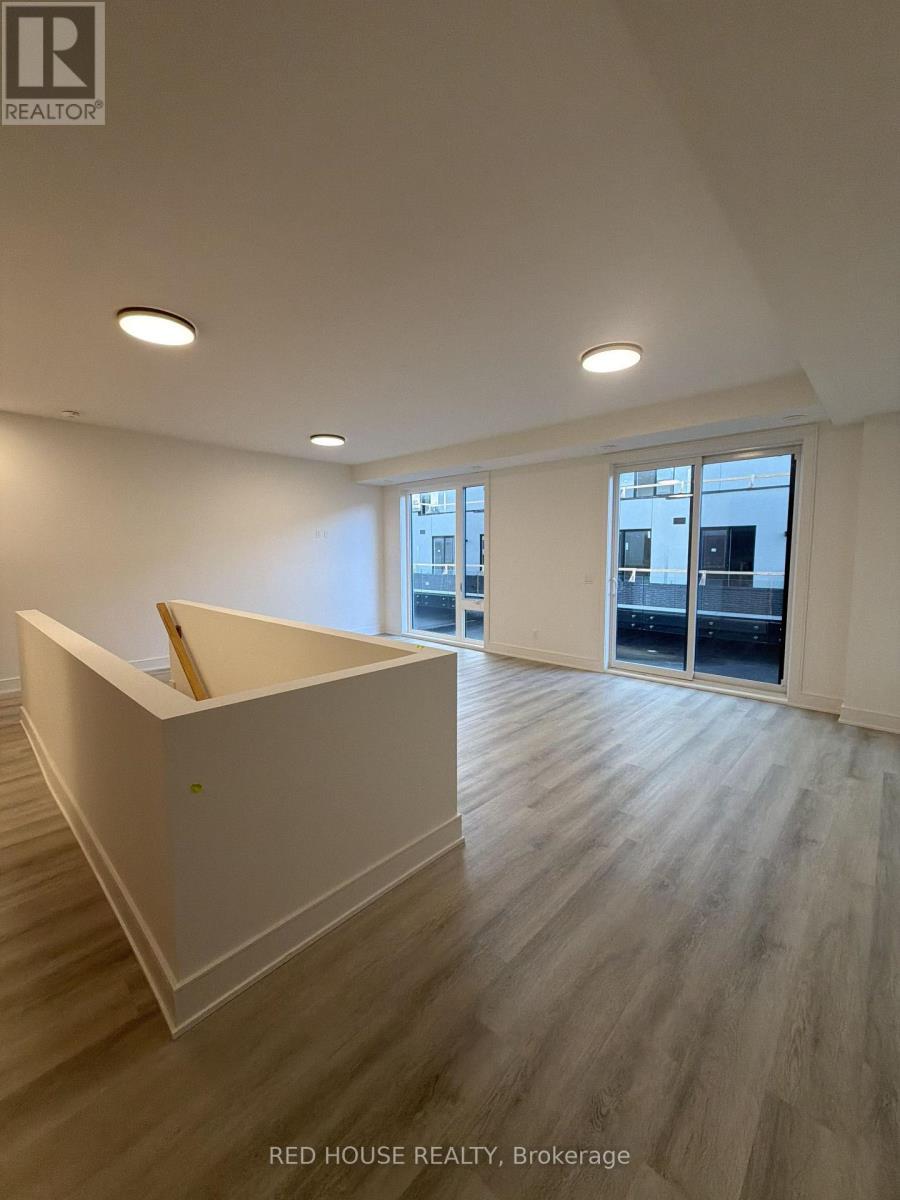 69 Everett Common, St. Catharines, ON - Indoor Photo Showing Other Room