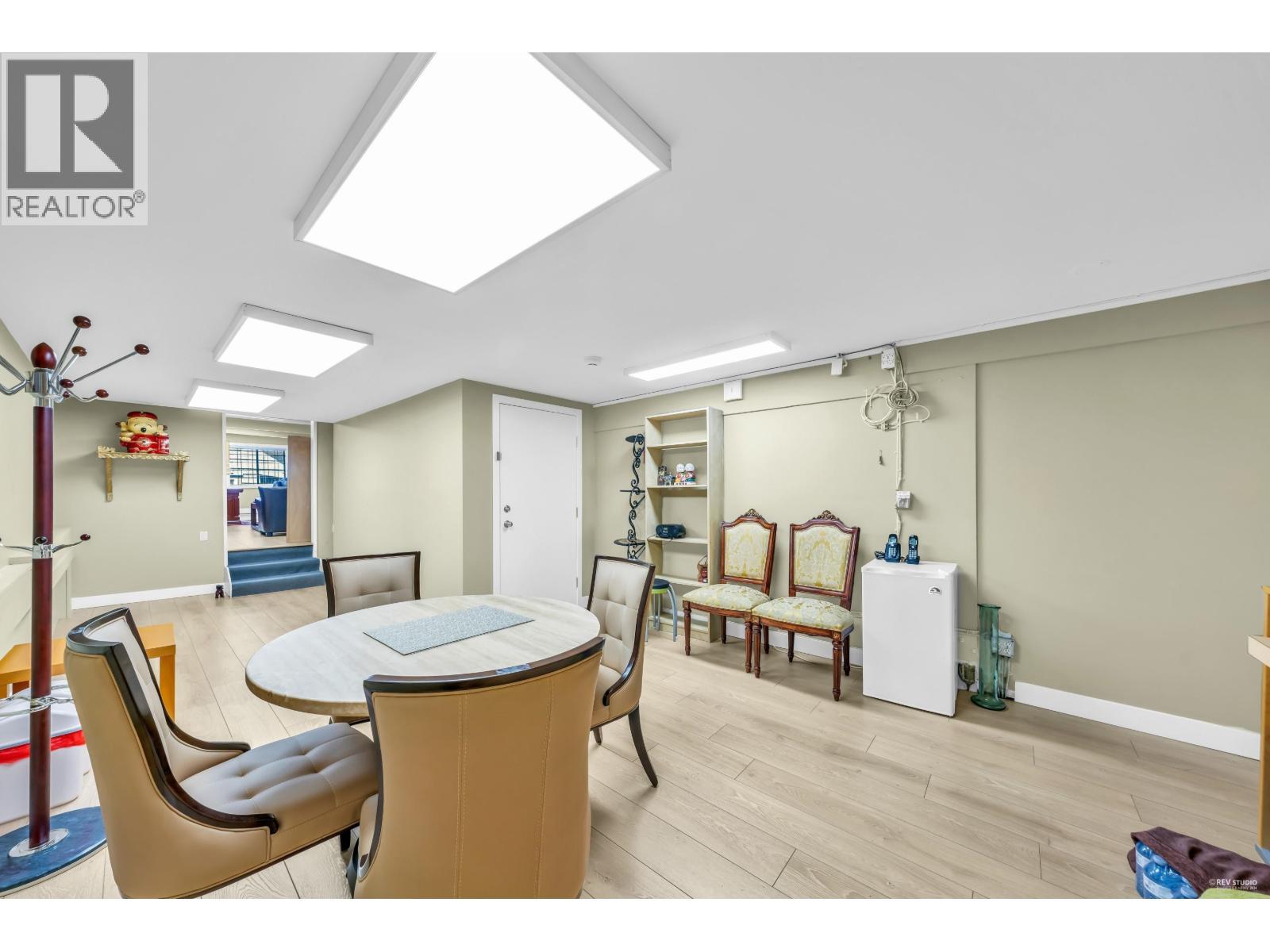 3607 W Broadway, Vancouver, BC