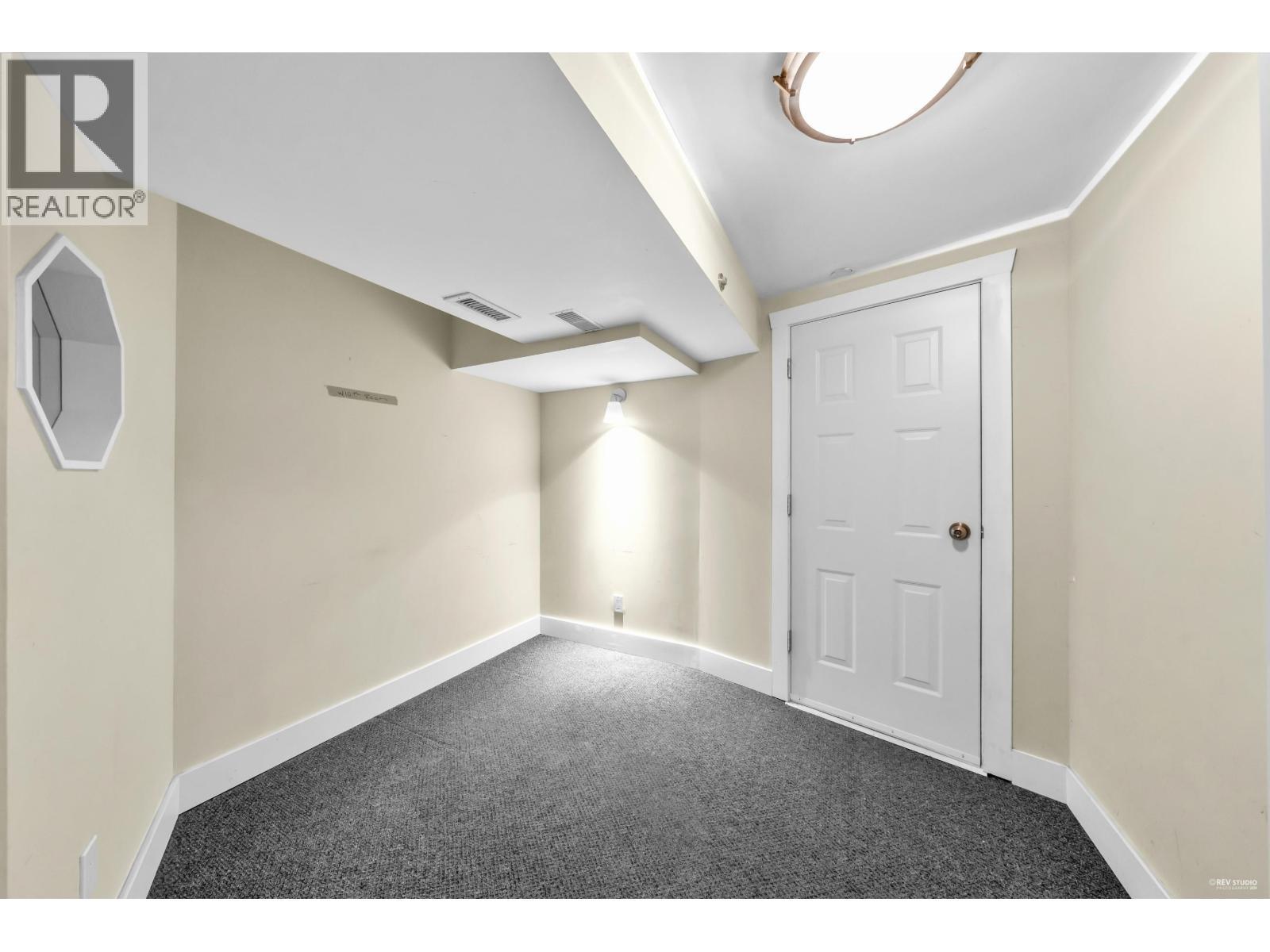 3607 W Broadway, Vancouver, BC