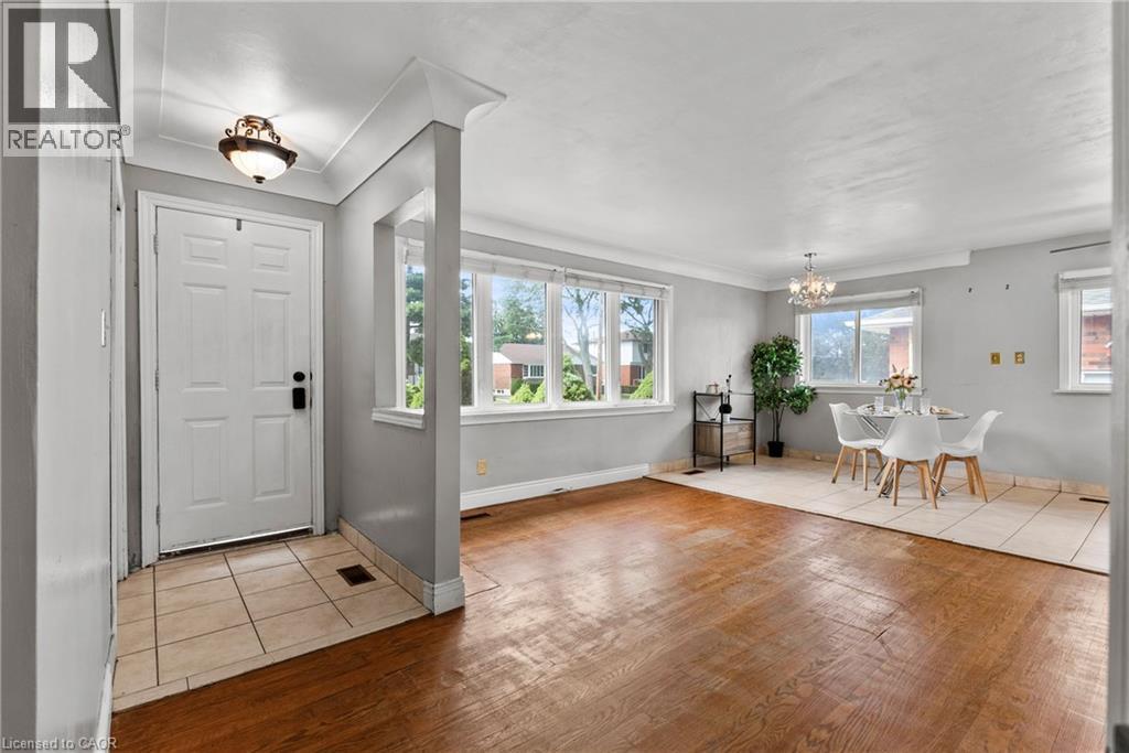 143 West 25Th Street, Hamilton, ON - Indoor