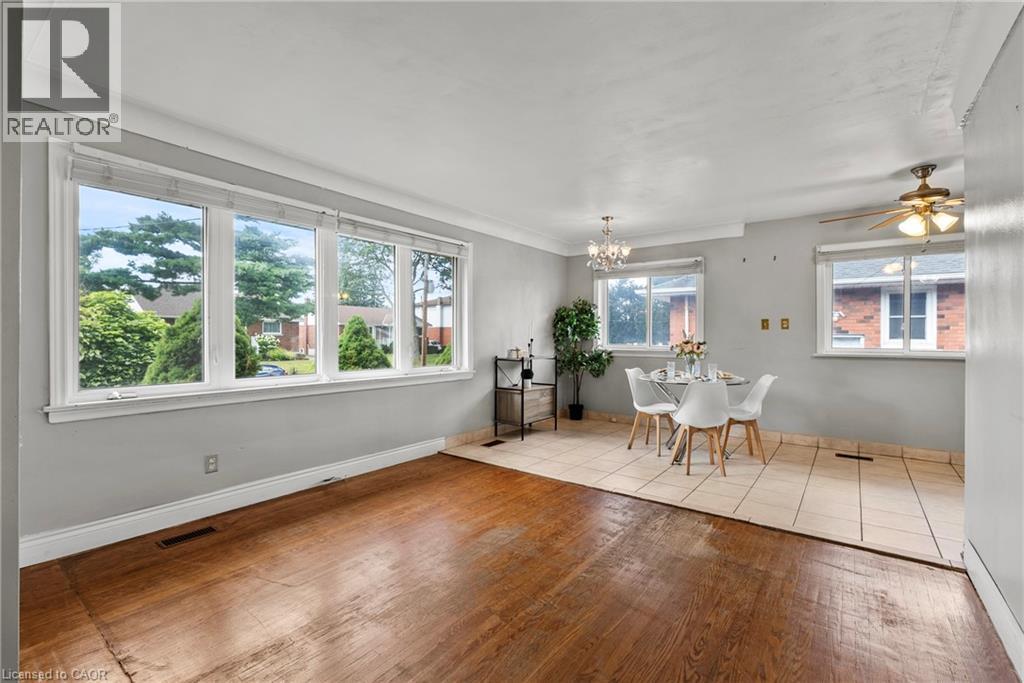 143 West 25Th Street, Hamilton, ON - Indoor