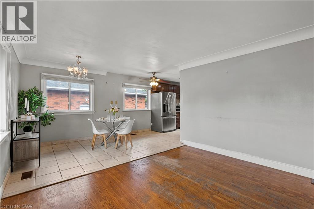 143 West 25Th Street, Hamilton, ON - Indoor