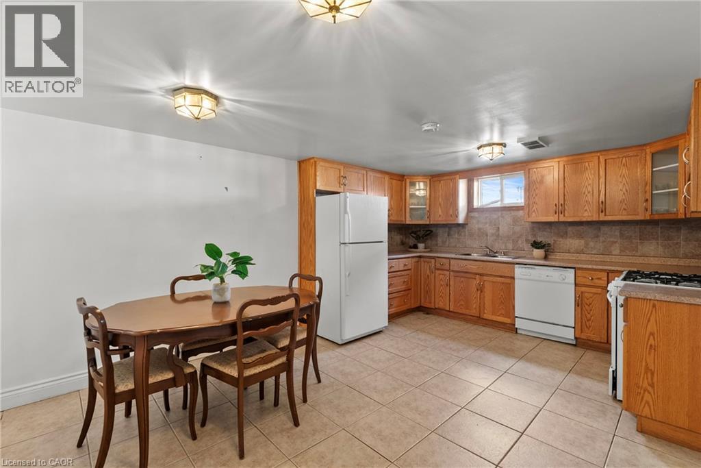 143 West 25Th Street, Hamilton, ON - Indoor
