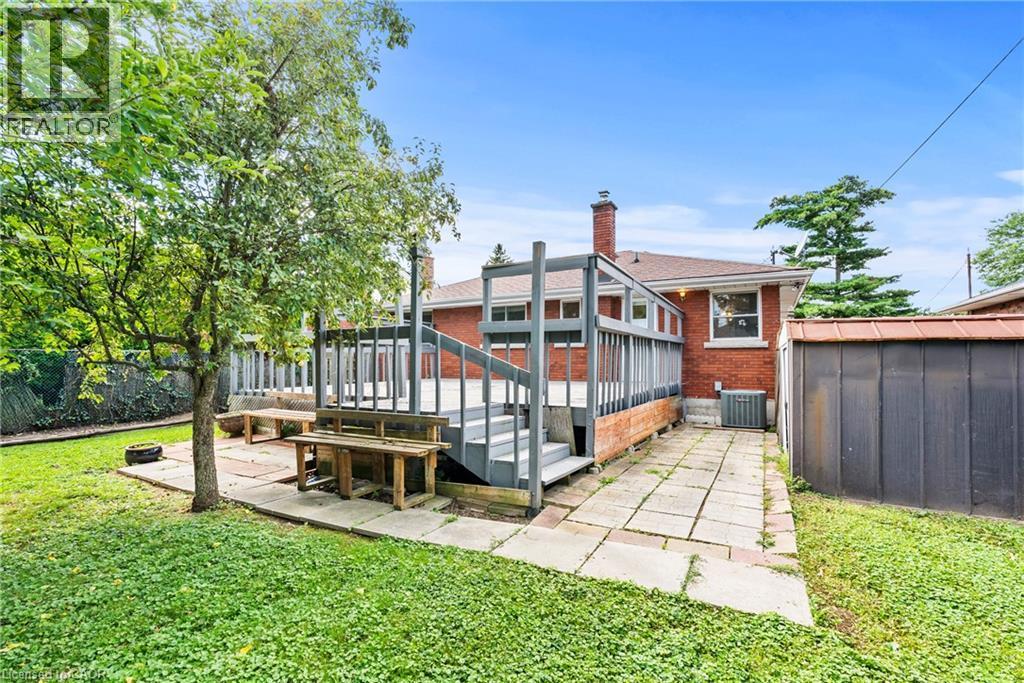 143 West 25Th Street, Hamilton, ON - Outdoor With Deck Patio Veranda