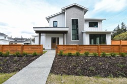 #1-1090 Evergreen Rd Campbell River, BC V9W 3R9