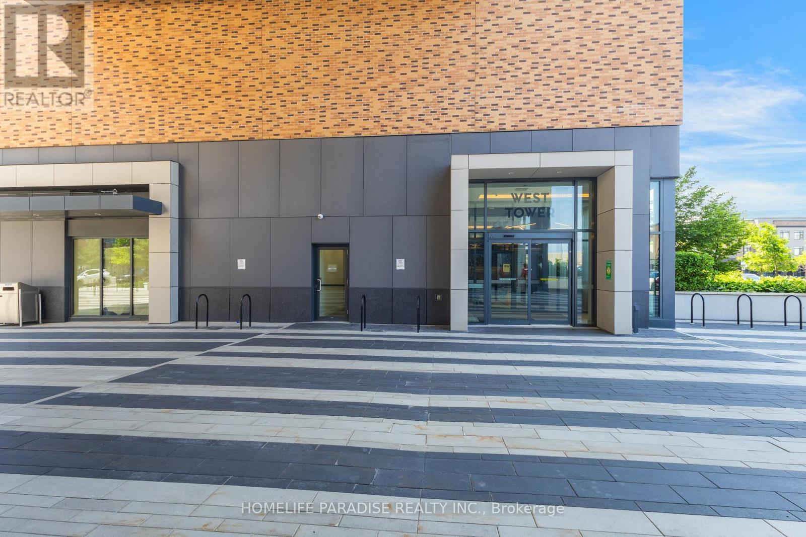 319 - 100 Eagle Rock Way, Vaughan, ON - Outdoor