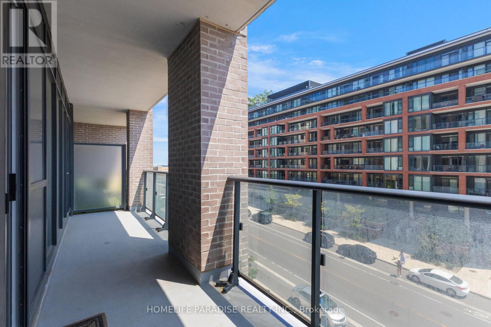 319 - 100 Eagle Rock Way, Vaughan, ON - Outdoor With Exterior