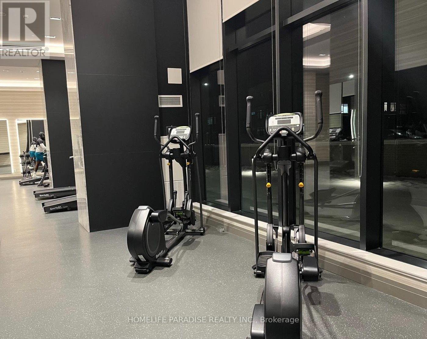 319 - 100 Eagle Rock Way, Vaughan, ON - Indoor Photo Showing Gym Room