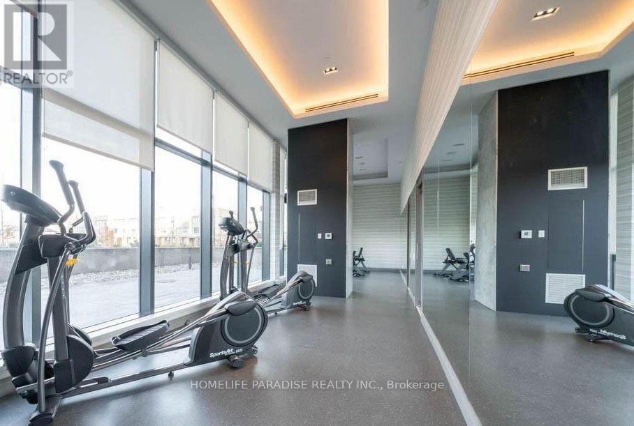 319 - 100 Eagle Rock Way, Vaughan, ON - Indoor Photo Showing Gym Room