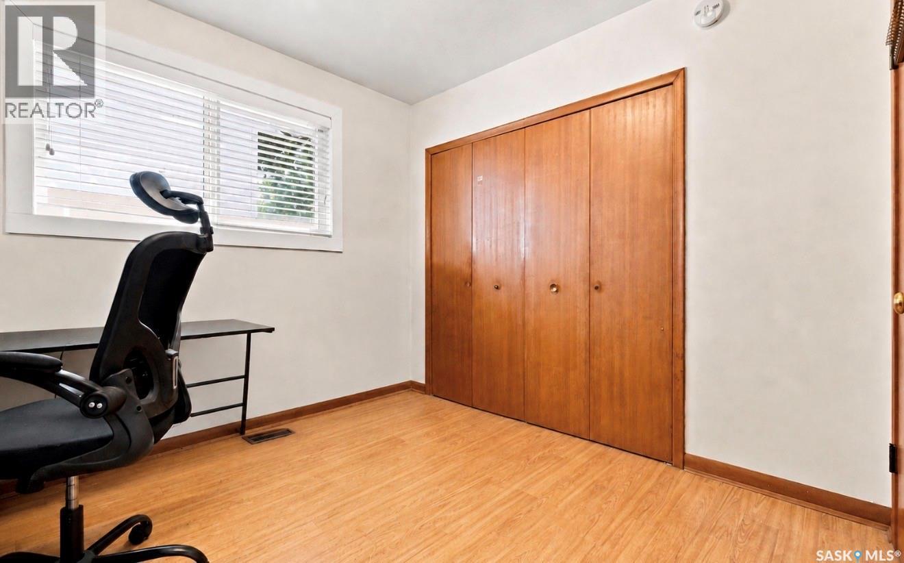 504 Leslie Avenue, Saskatoon, SK - Indoor Photo Showing Office