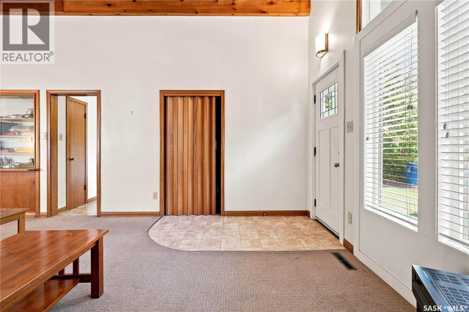 504 Leslie Avenue, Saskatoon, SK - Indoor Photo Showing Other Room