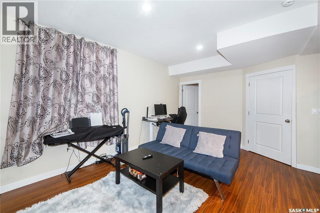 155 Marlatte Crescent, Saskatoon, SK - Indoor