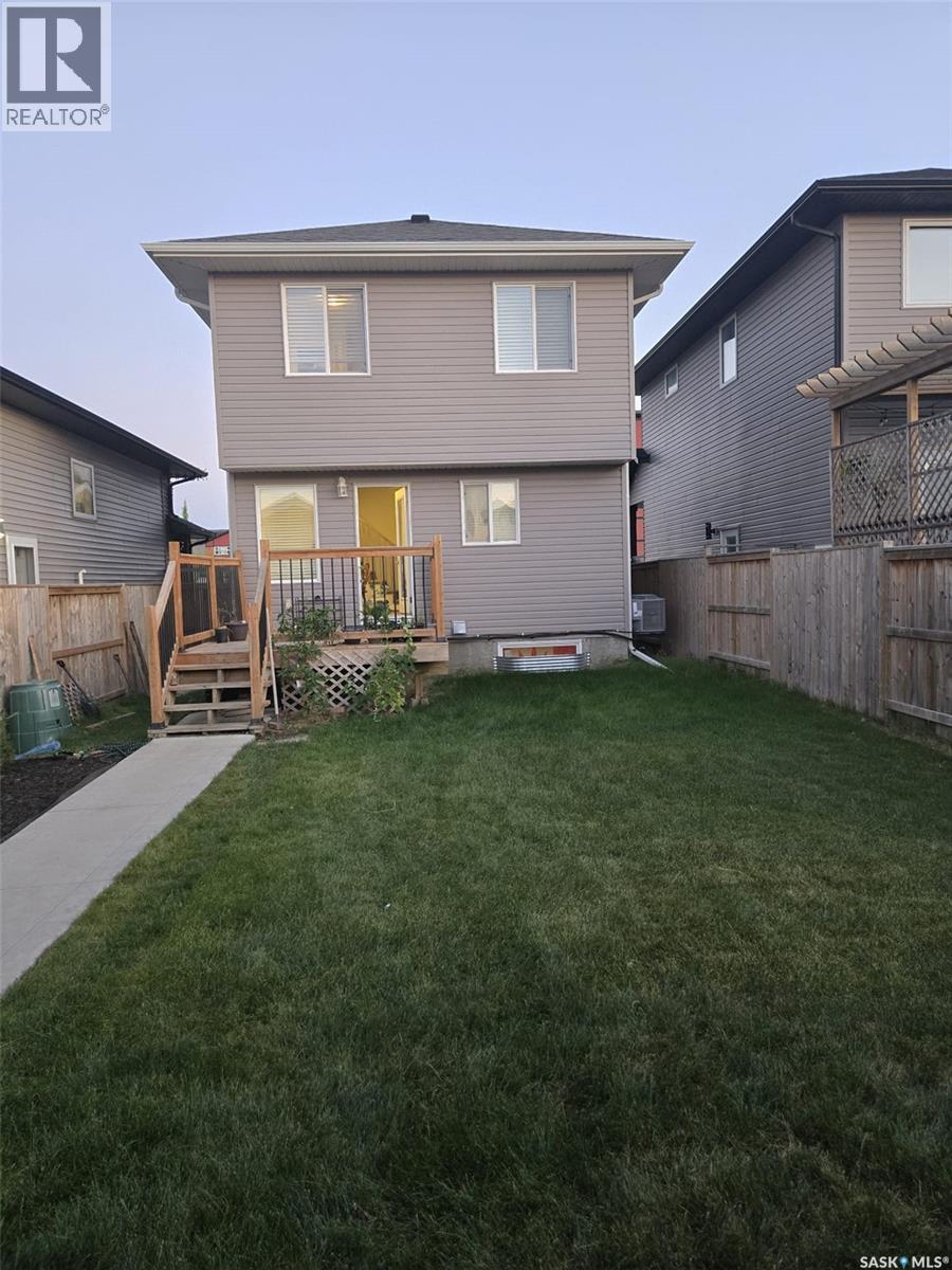 155 Marlatte Crescent, Saskatoon, SK - Outdoor With Deck Patio Veranda With Exterior