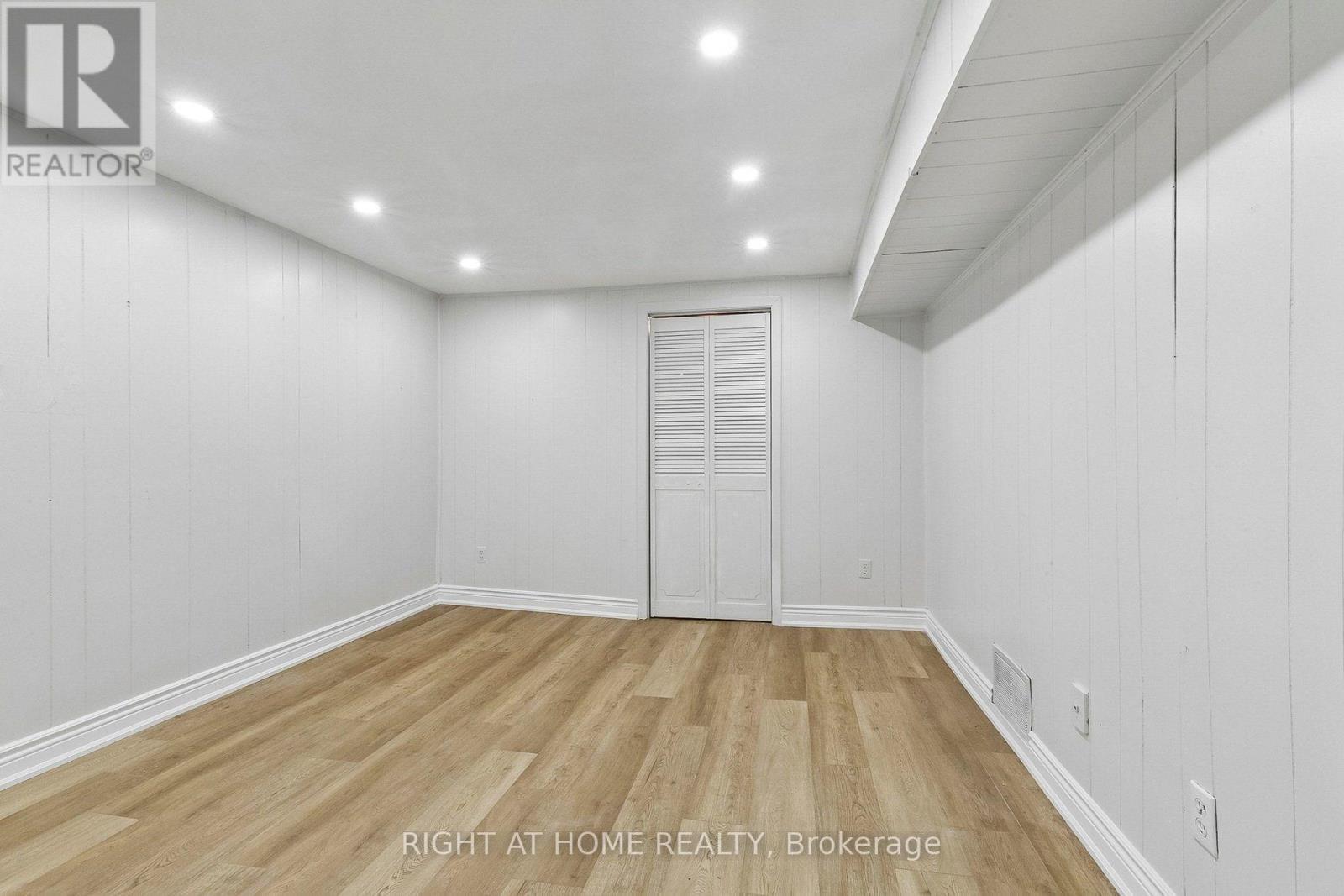29 Cheatham Place, Toronto, ON - Indoor Photo Showing Other Room
