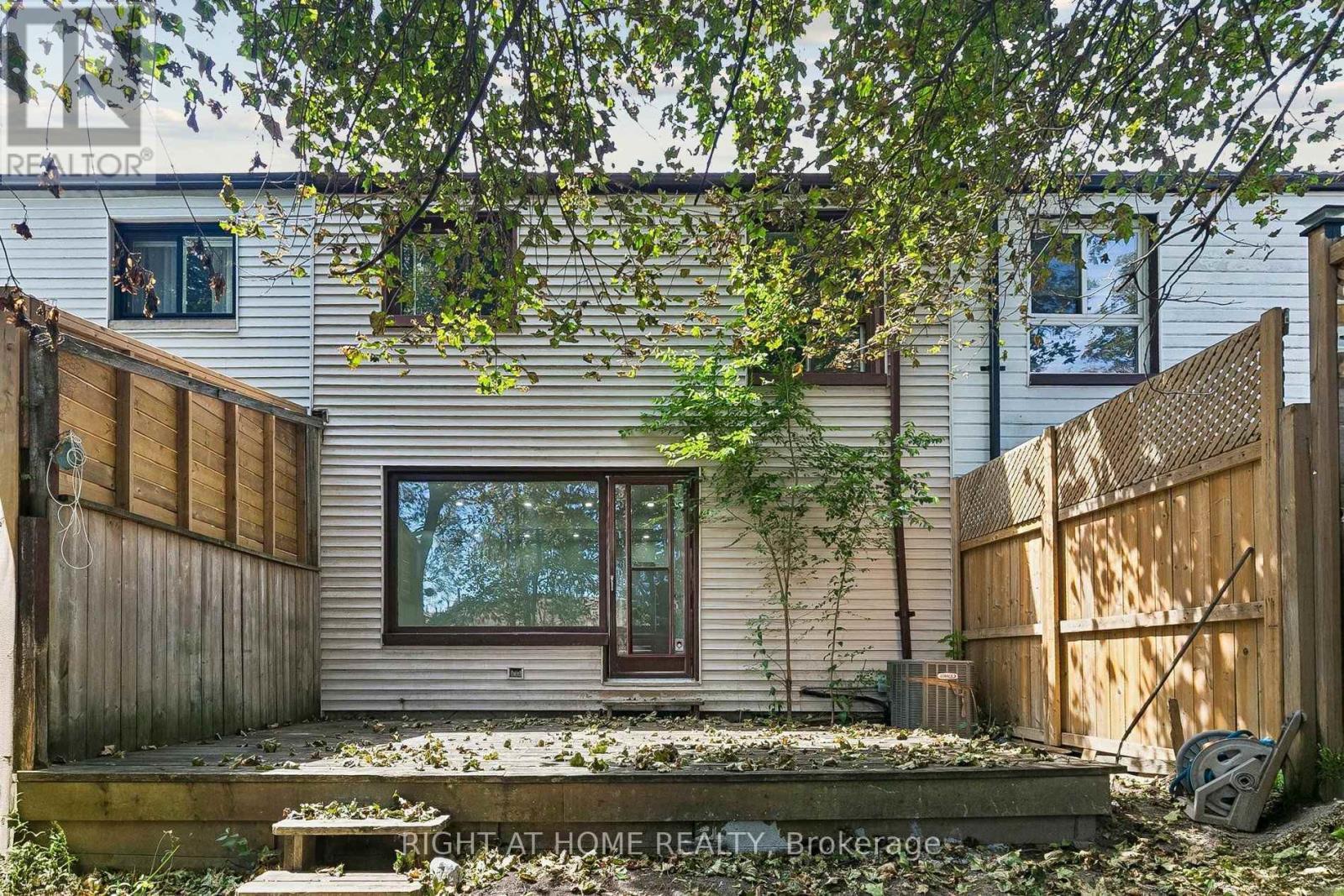 29 Cheatham Place, Toronto, ON - Outdoor