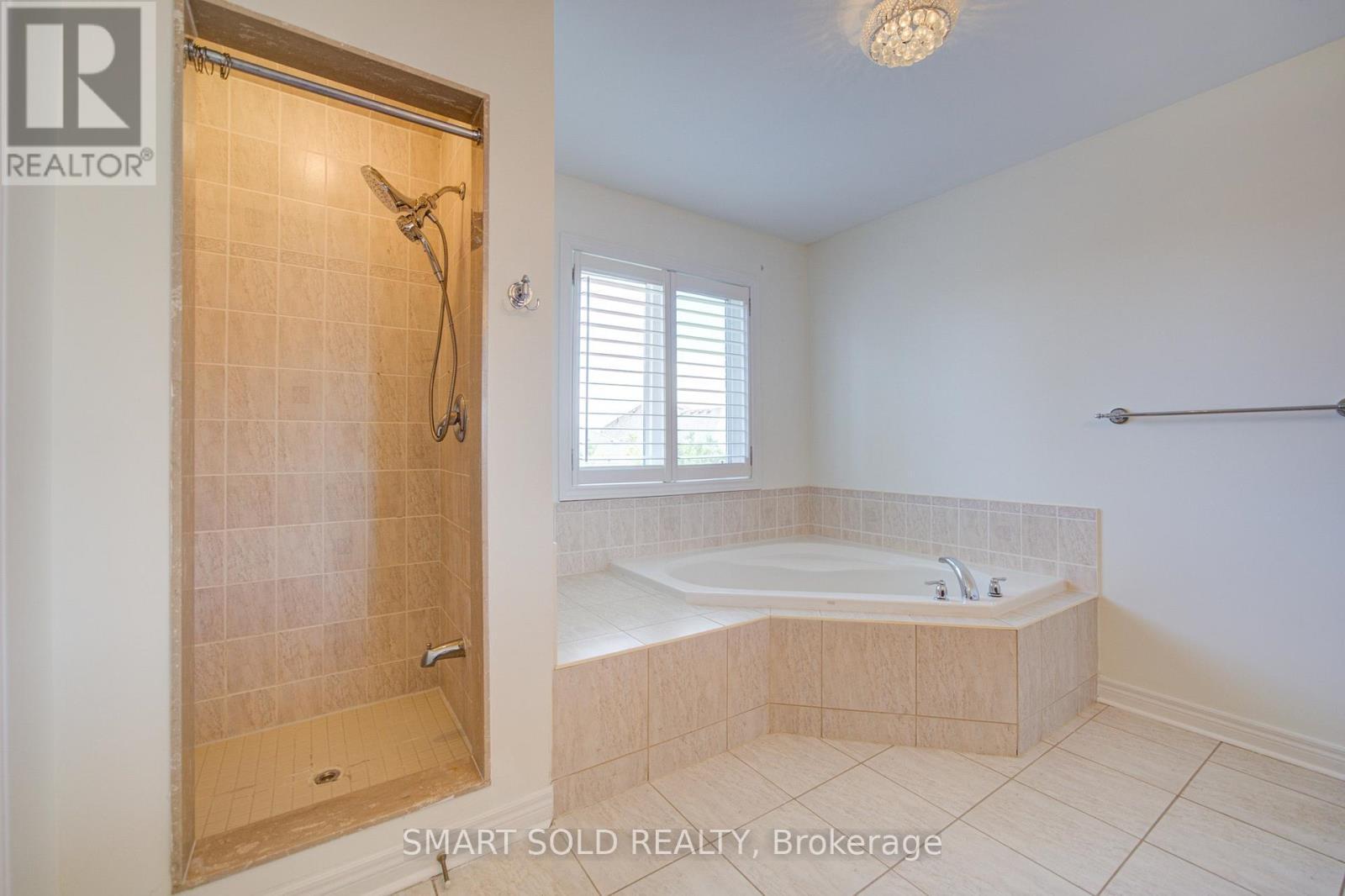 39 Schuster Lane, Vaughan, ON - Indoor Photo Showing Bathroom