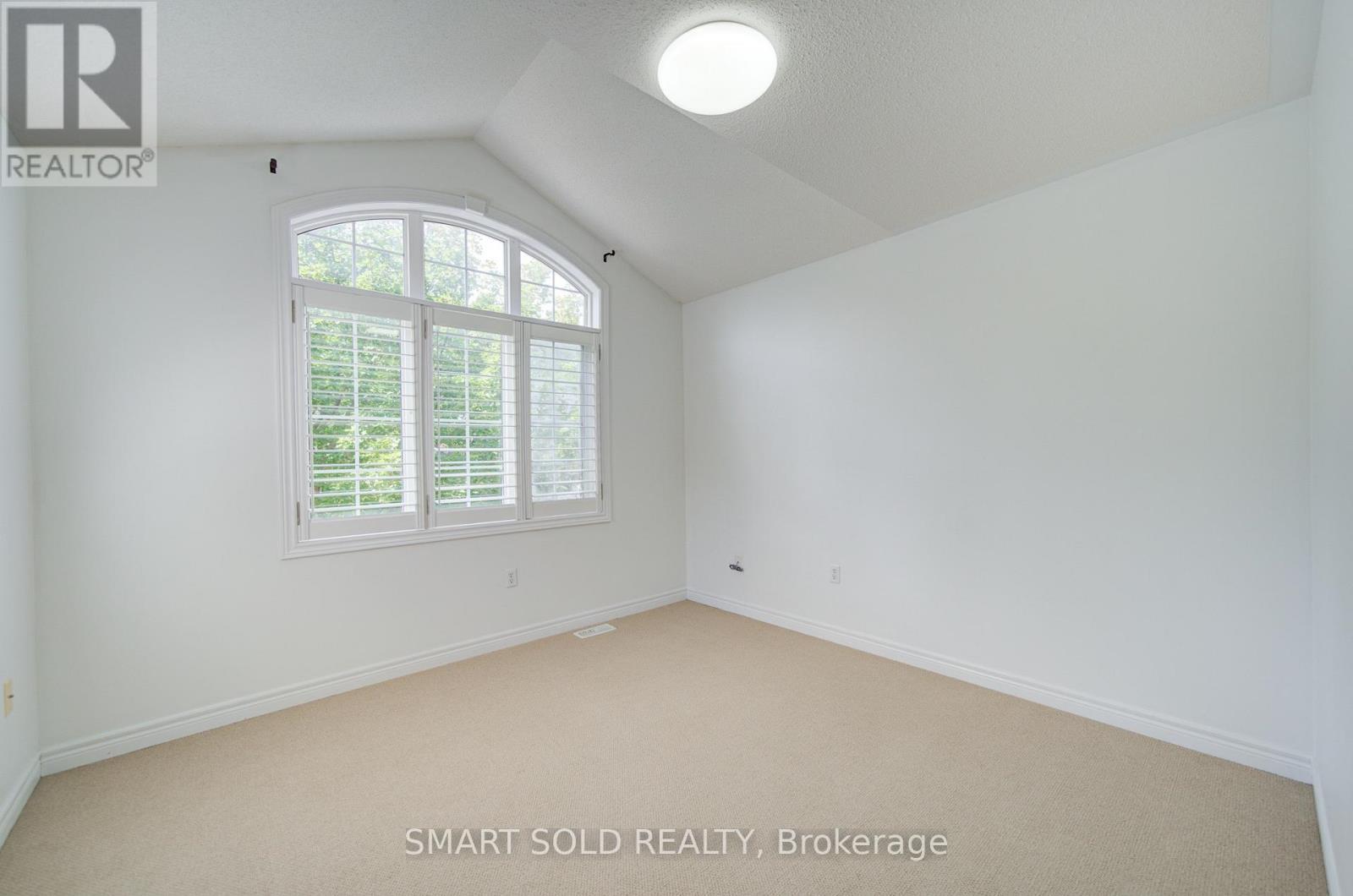 39 Schuster Lane, Vaughan, ON - Indoor Photo Showing Other Room