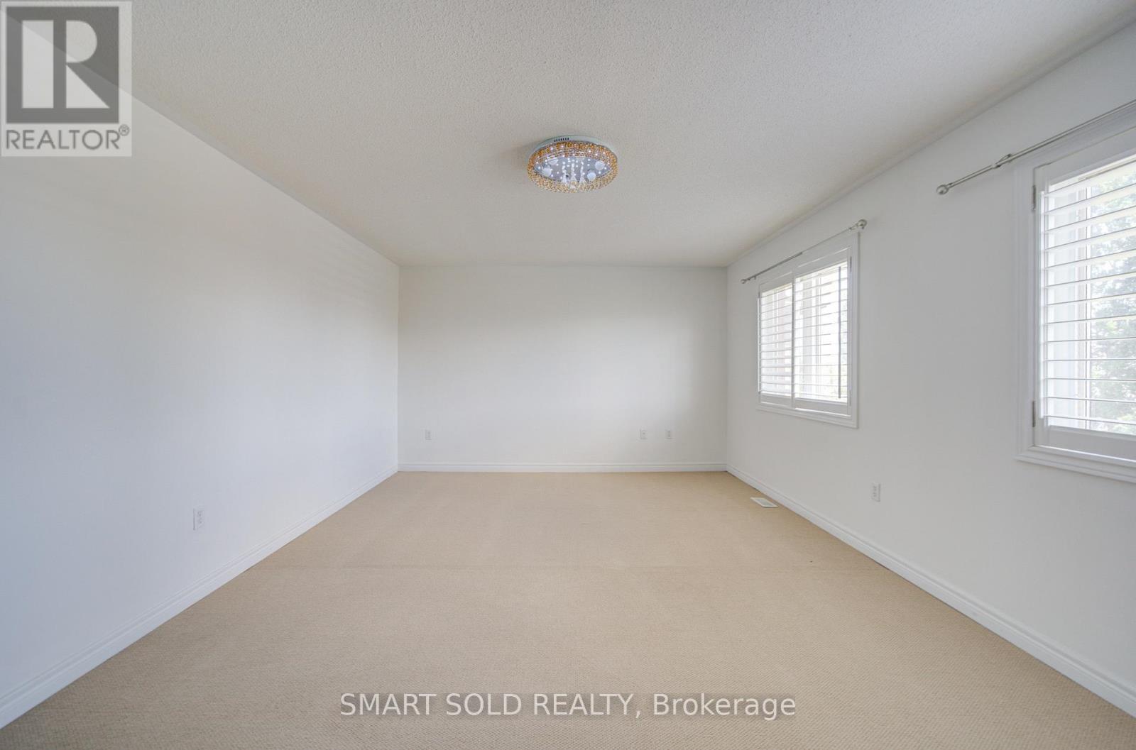 39 Schuster Lane, Vaughan, ON - Indoor Photo Showing Other Room