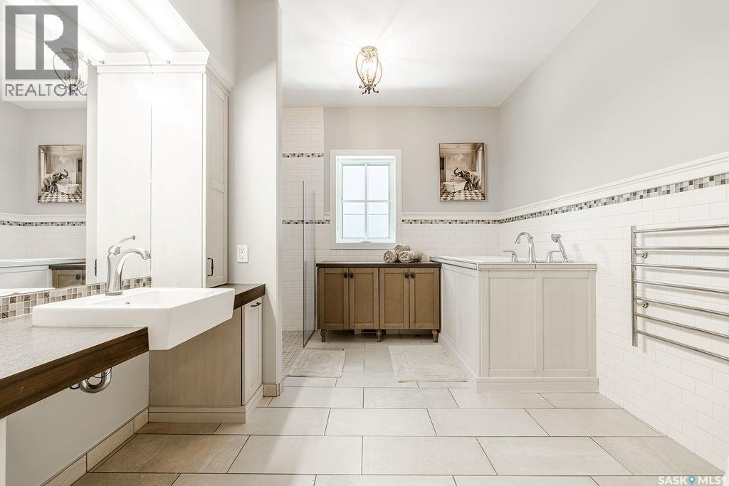 107 Mahabir Crescent, Saskatoon, SK - Indoor Photo Showing Bathroom