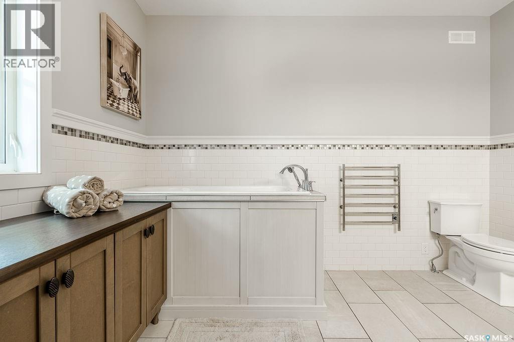 107 Mahabir Crescent, Saskatoon, SK - Indoor Photo Showing Bathroom