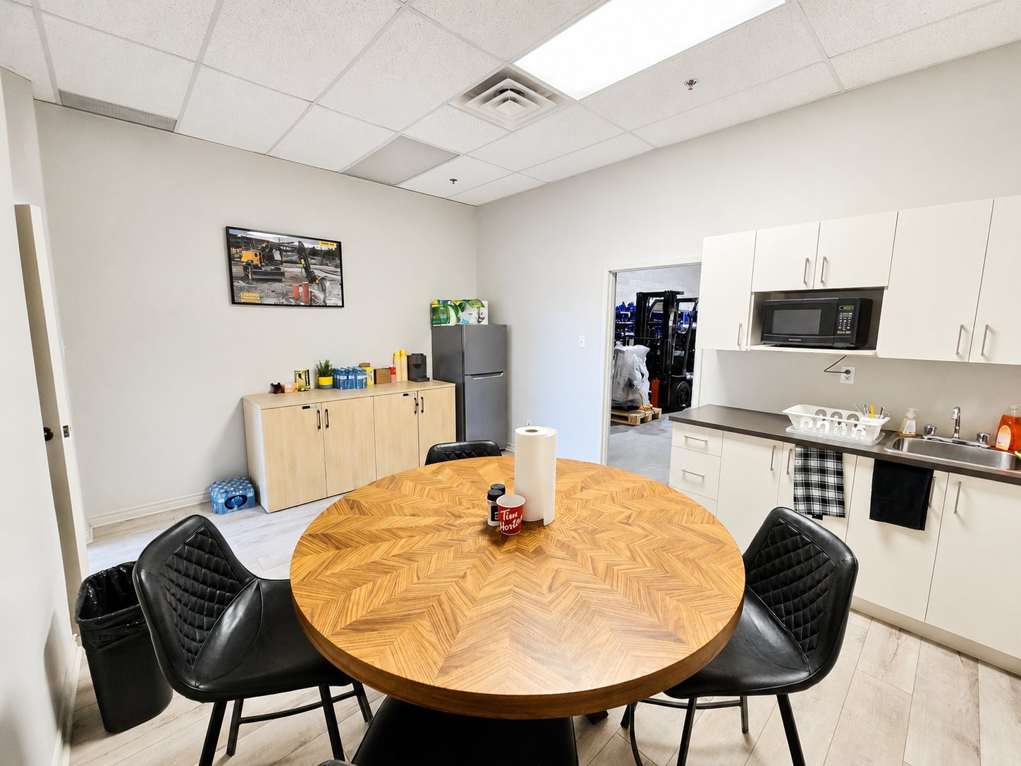 Cuisine - 3220 Av. Jacques-Bureau, Laval (Chomedey), QC - Indoor