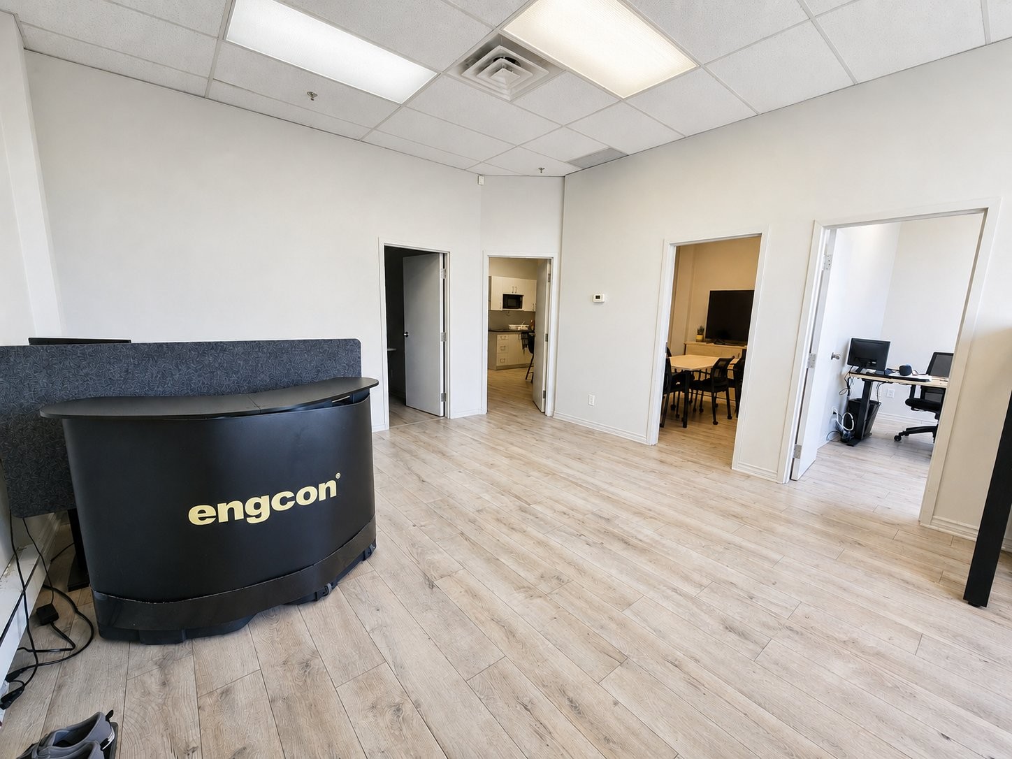 Réception - 3220 Av. Jacques-Bureau, Laval (Chomedey), QC - Indoor Photo Showing Other Room