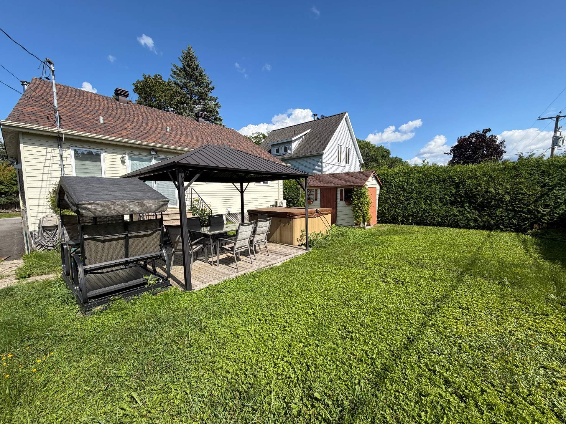 Cour - 2703 Av. Bériot, Boisbriand, QC - Outdoor