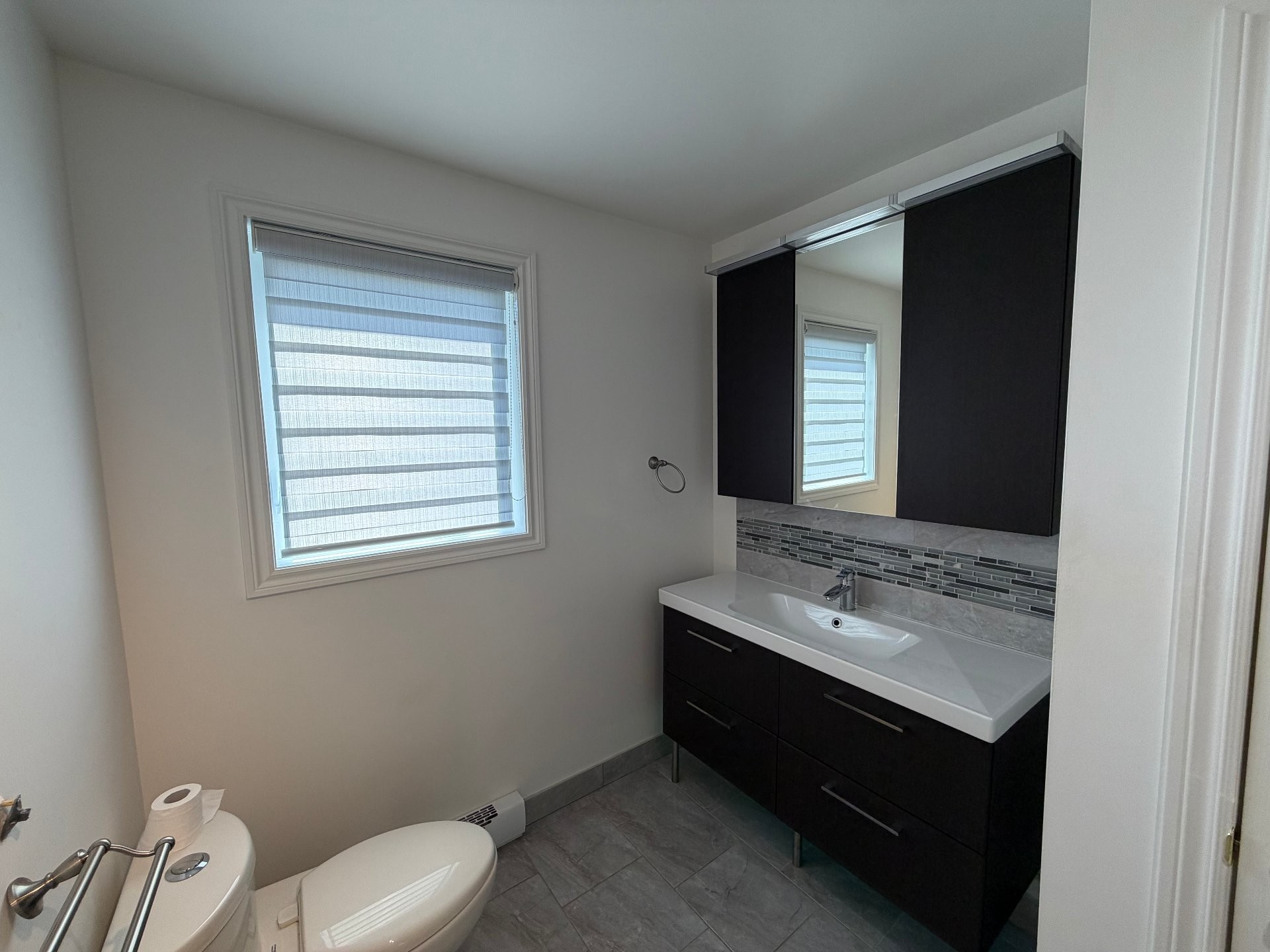 Salle de bains - 2703 Av. Bériot, Boisbriand, QC - Indoor Photo Showing Bathroom