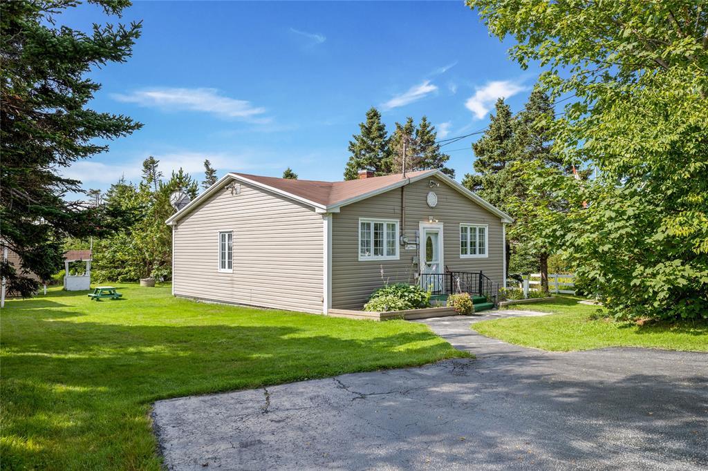 2 Back Road, Torscove, NL - Outdoor