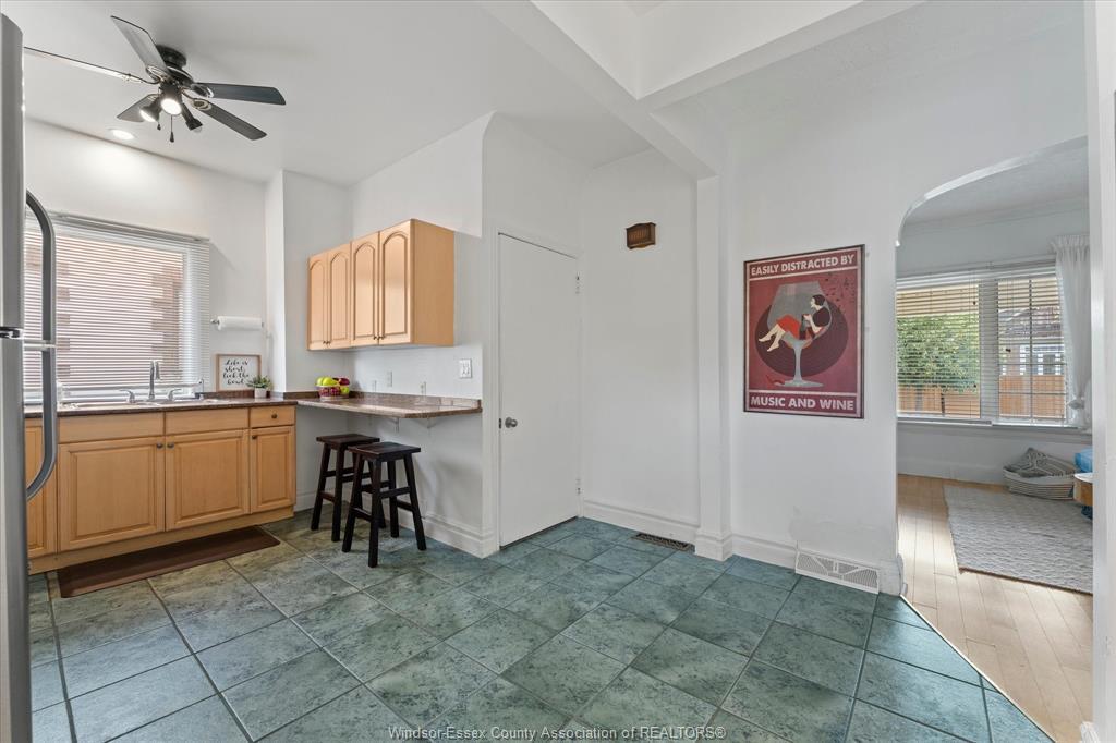 1437 Windermere, Windsor, ON