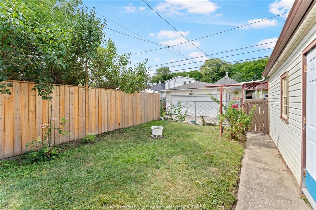 1437 Windermere, Windsor, ON