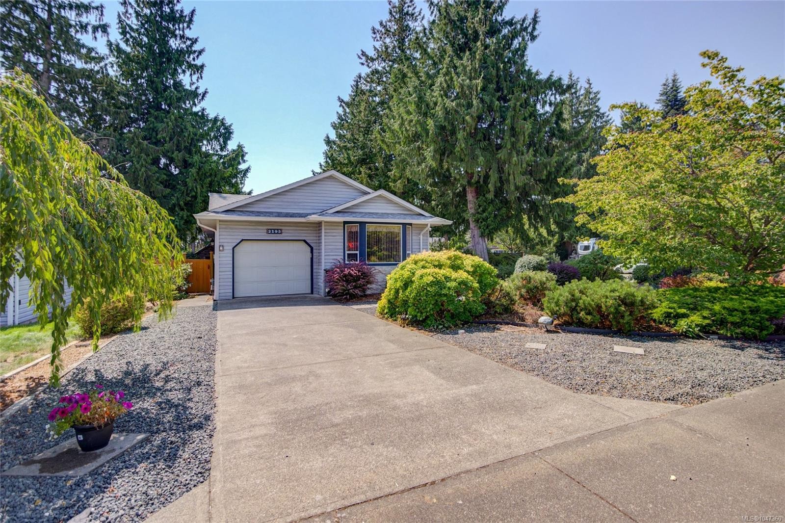2193 Cardinal Pl, Comox, BC