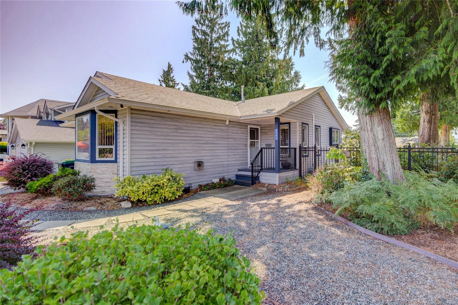 2193 Cardinal Pl, Comox, BC