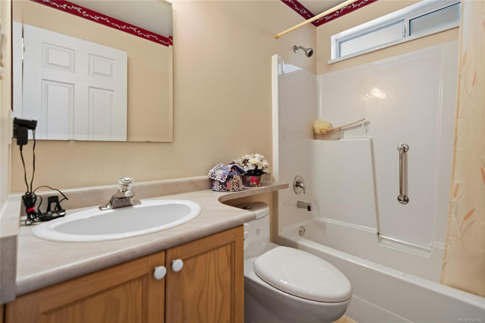 2193 Cardinal Pl, Comox, BC