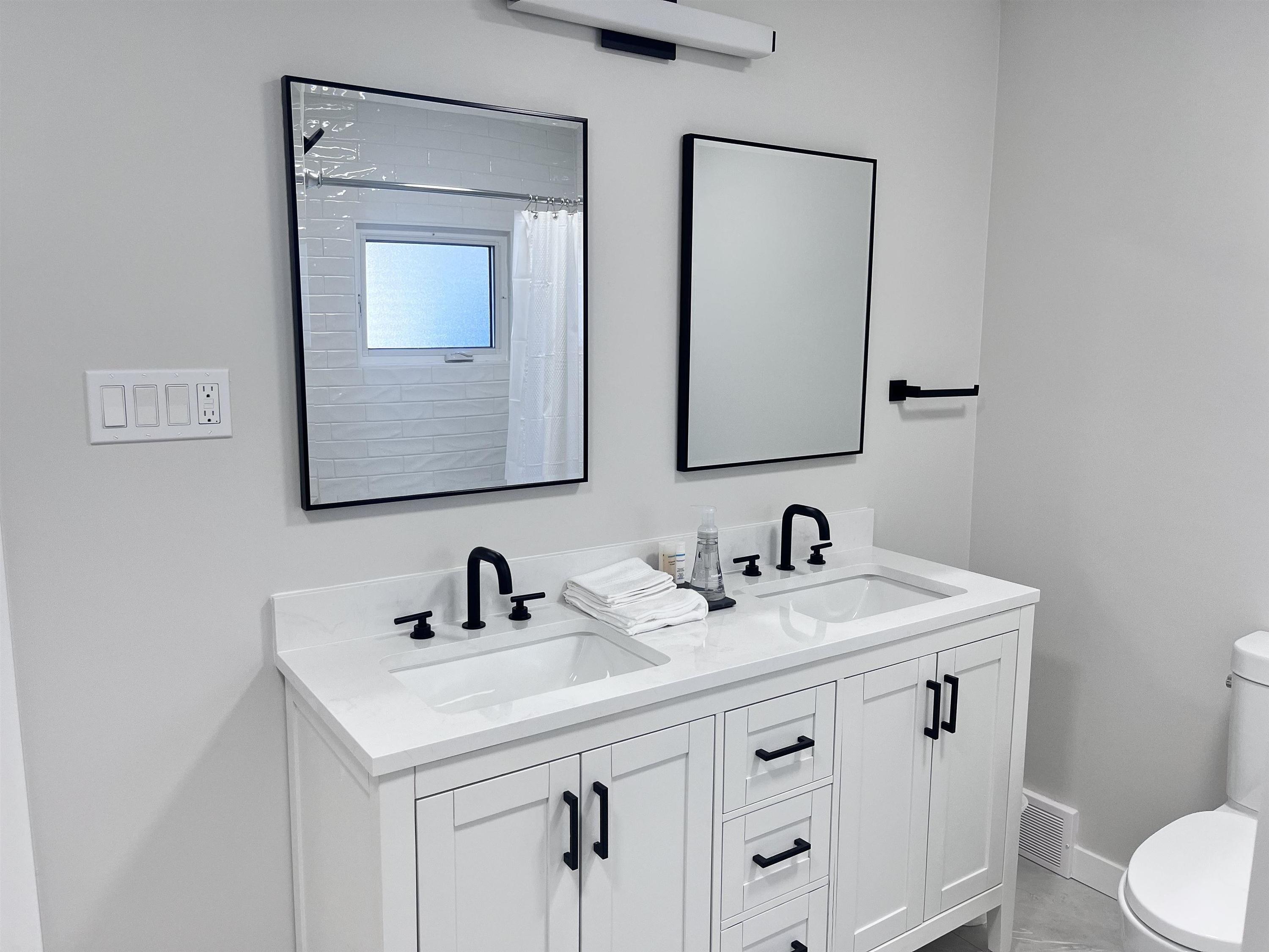434 Hebert Street, Thunder Bay, ON - Indoor Photo Showing Bathroom