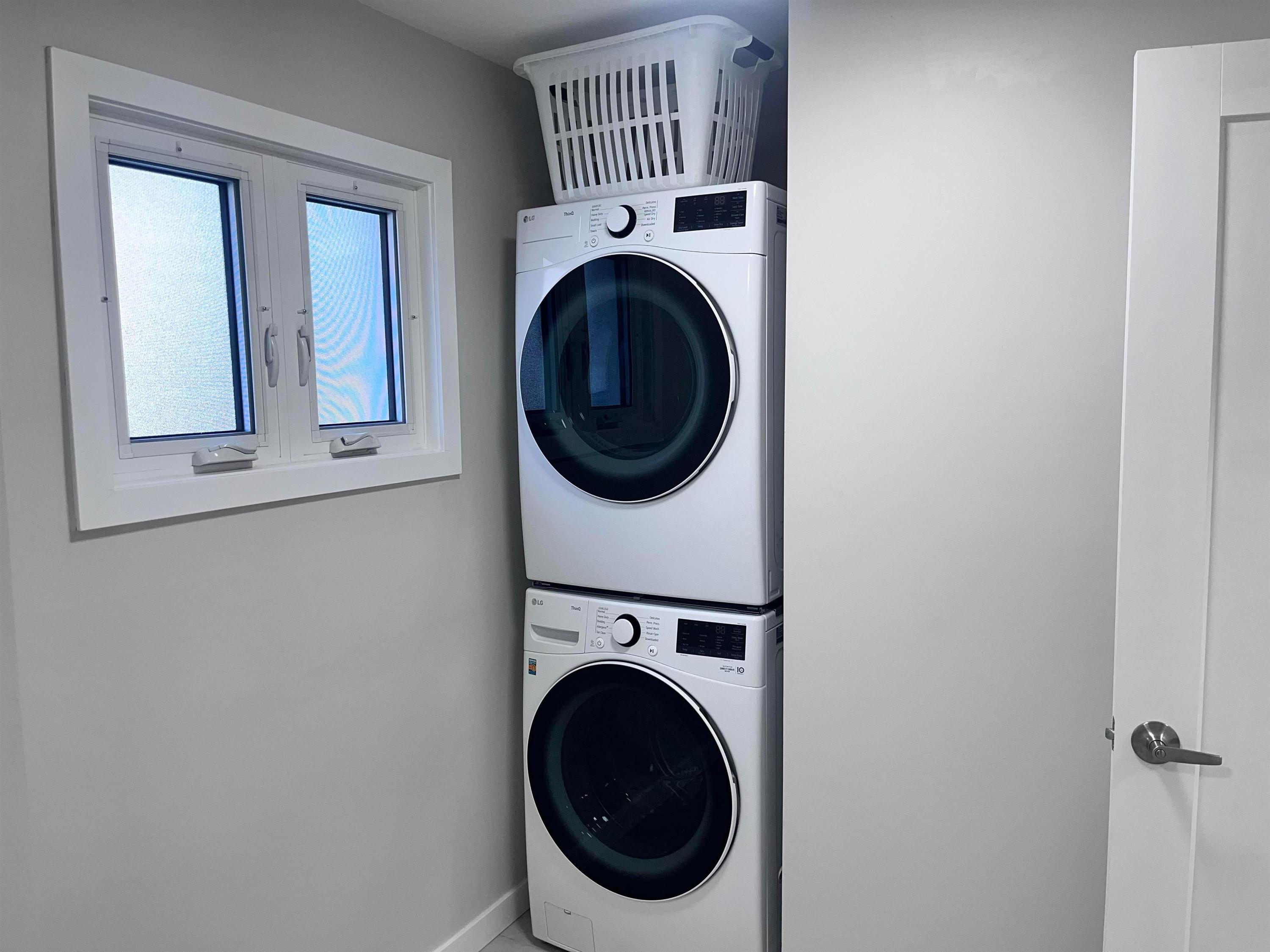 434 Hebert Street, Thunder Bay, ON - Indoor Photo Showing Laundry Room