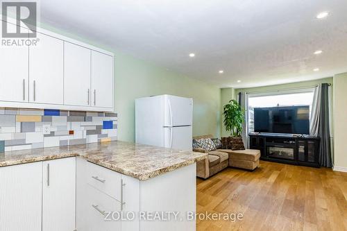236 Parkdale Avenue S, Hamilton, ON - Indoor