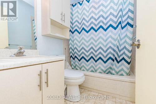 236 Parkdale Avenue S, Hamilton, ON - Indoor Photo Showing Bathroom