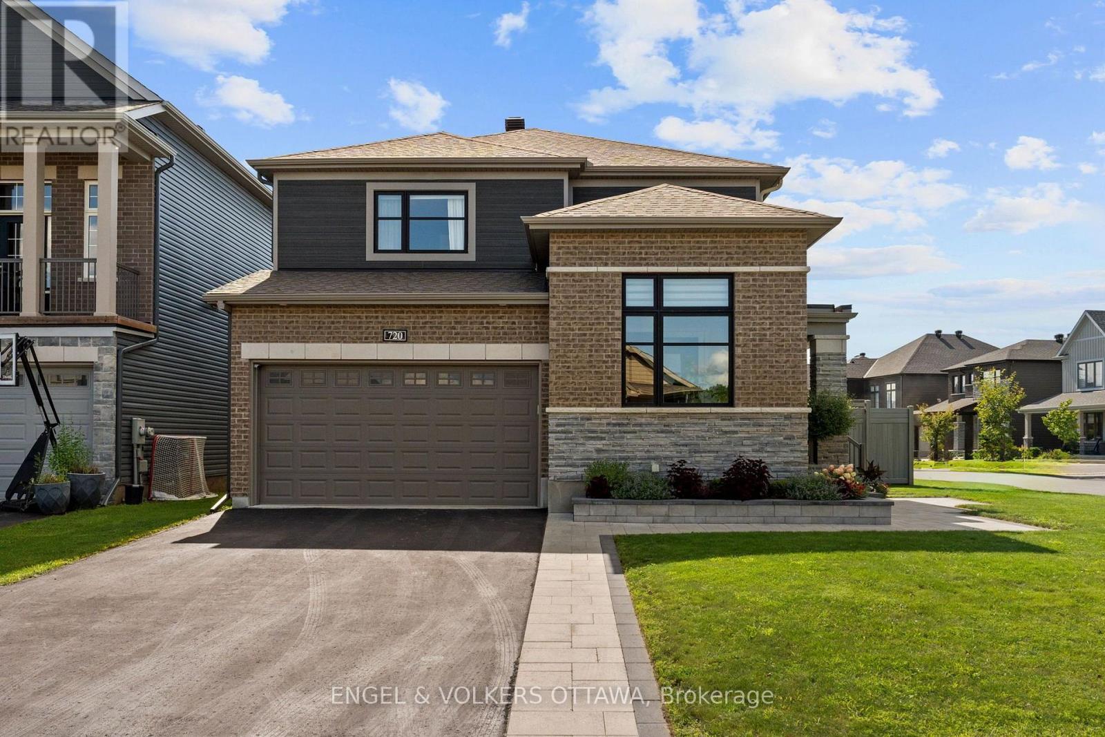 720 Coast Circle, Ottawa, ON - Outdoor