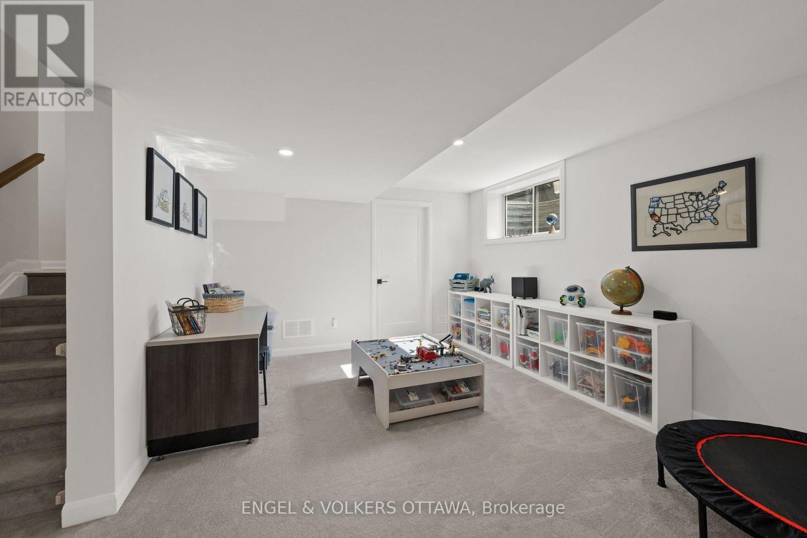 720 Coast Circle, Ottawa, ON - Indoor Photo Showing Other Room