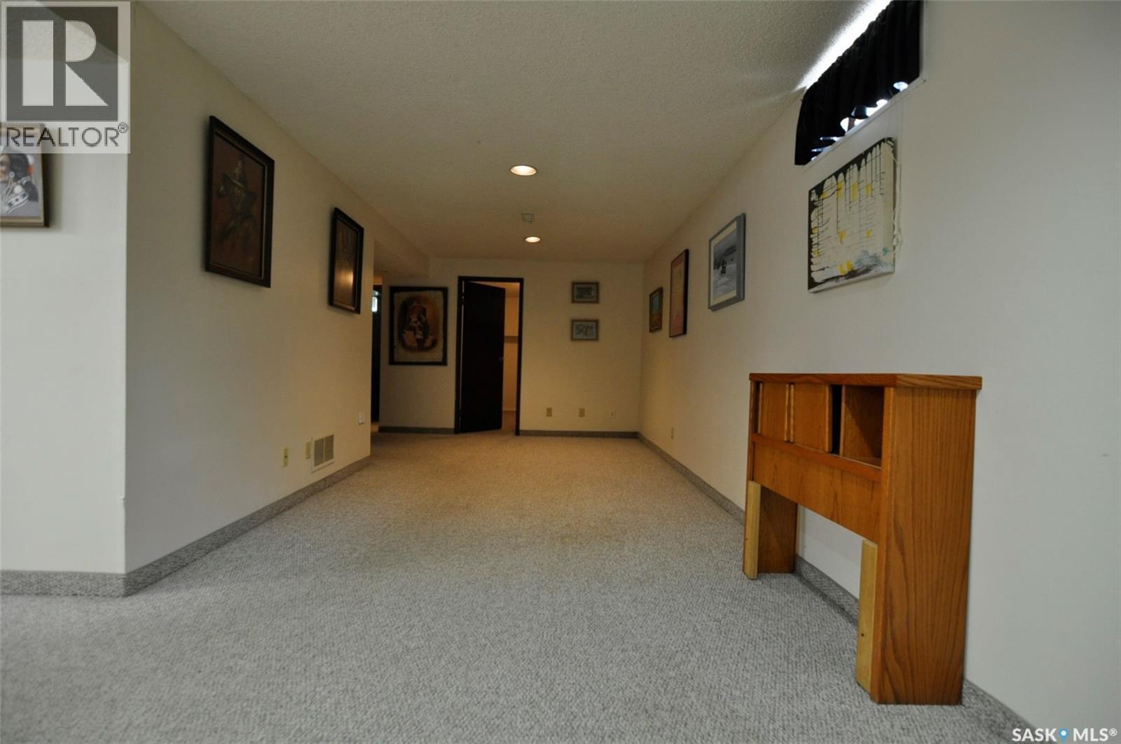 407 Wathaman Crescent, Saskatoon, SK - Indoor Photo Showing Other Room