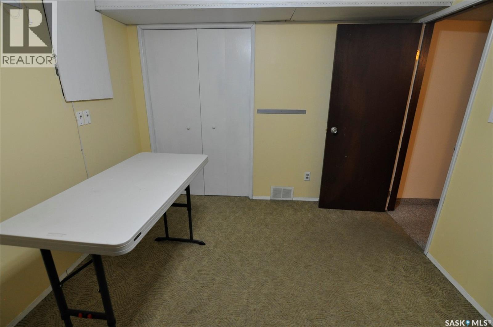 407 Wathaman Crescent, Saskatoon, SK - Indoor Photo Showing Other Room