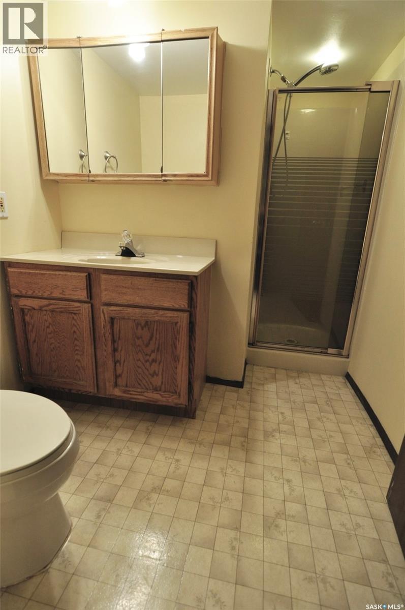 407 Wathaman Crescent, Saskatoon, SK - Indoor Photo Showing Bathroom