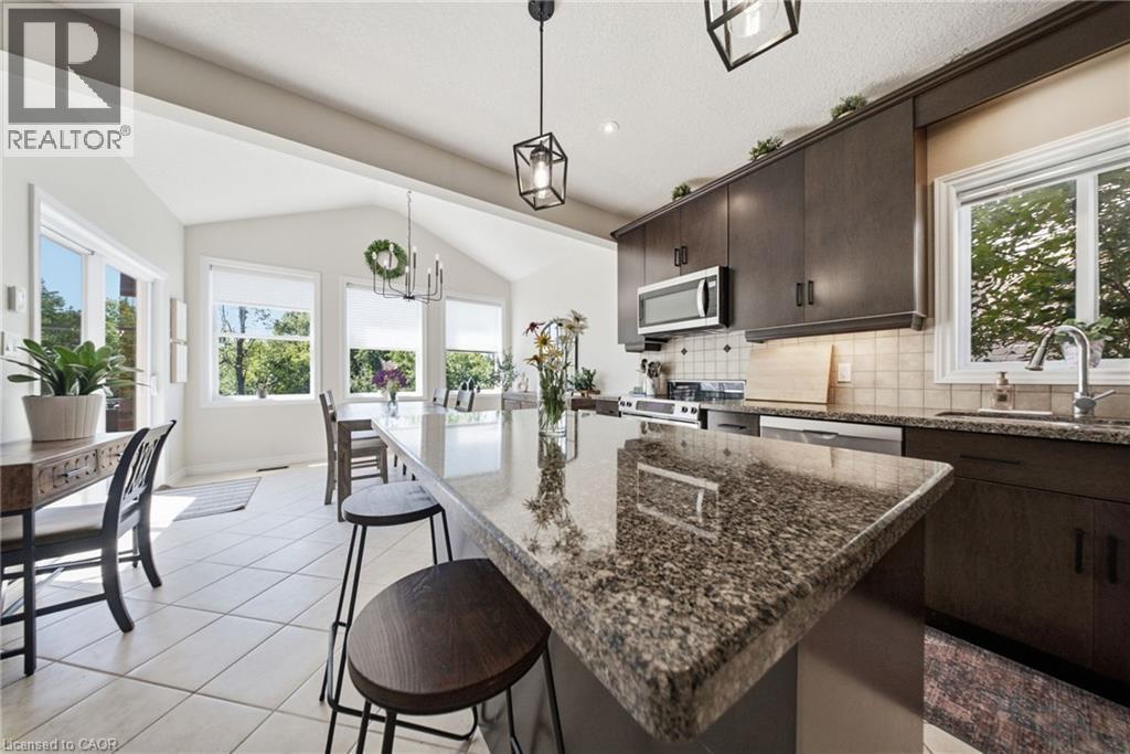 65 Amsterdam Crescent, Guelph, ON - Indoor
