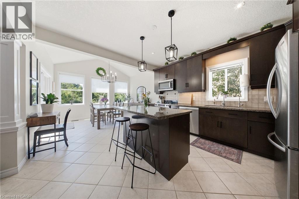 65 Amsterdam Crescent, Guelph, ON - Indoor Photo Showing Kitchen With Stainless Steel Kitchen With Upgraded Kitchen