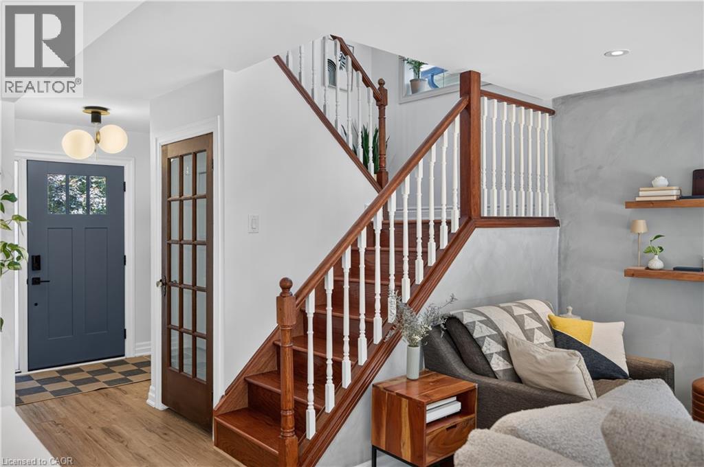 171 Golfwood Drive, Hamilton, ON - Indoor Photo Showing Other Room