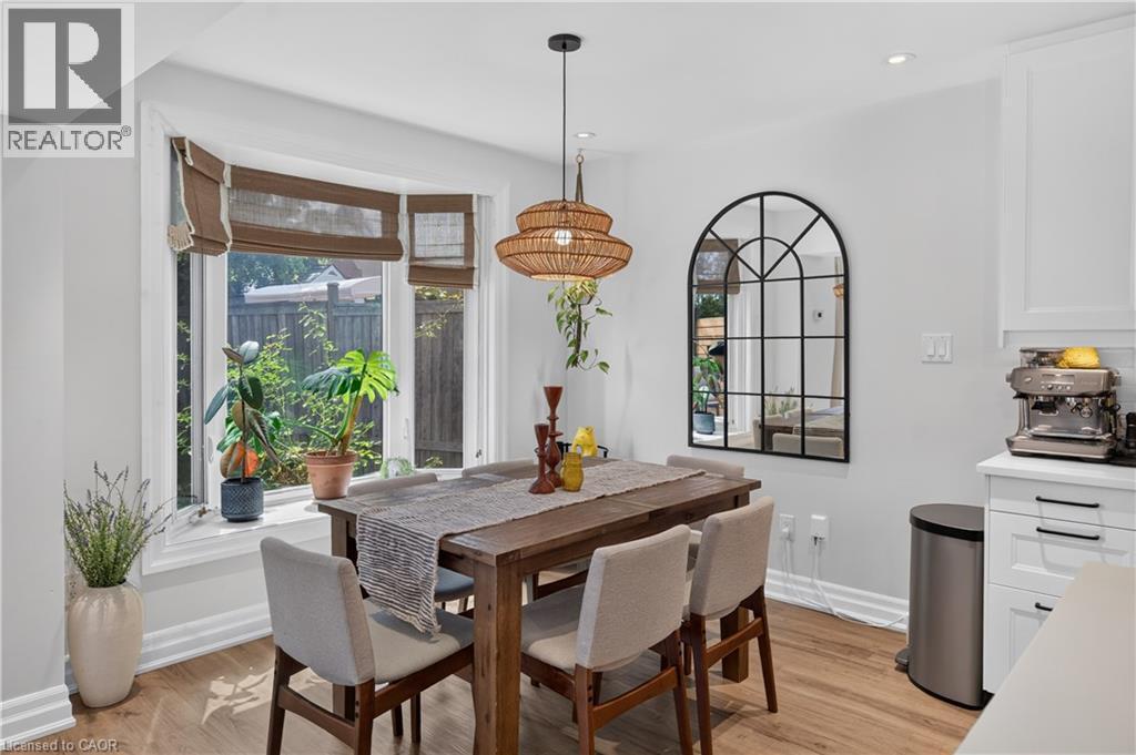 171 Golfwood Drive, Hamilton, ON - Indoor Photo Showing Dining Room